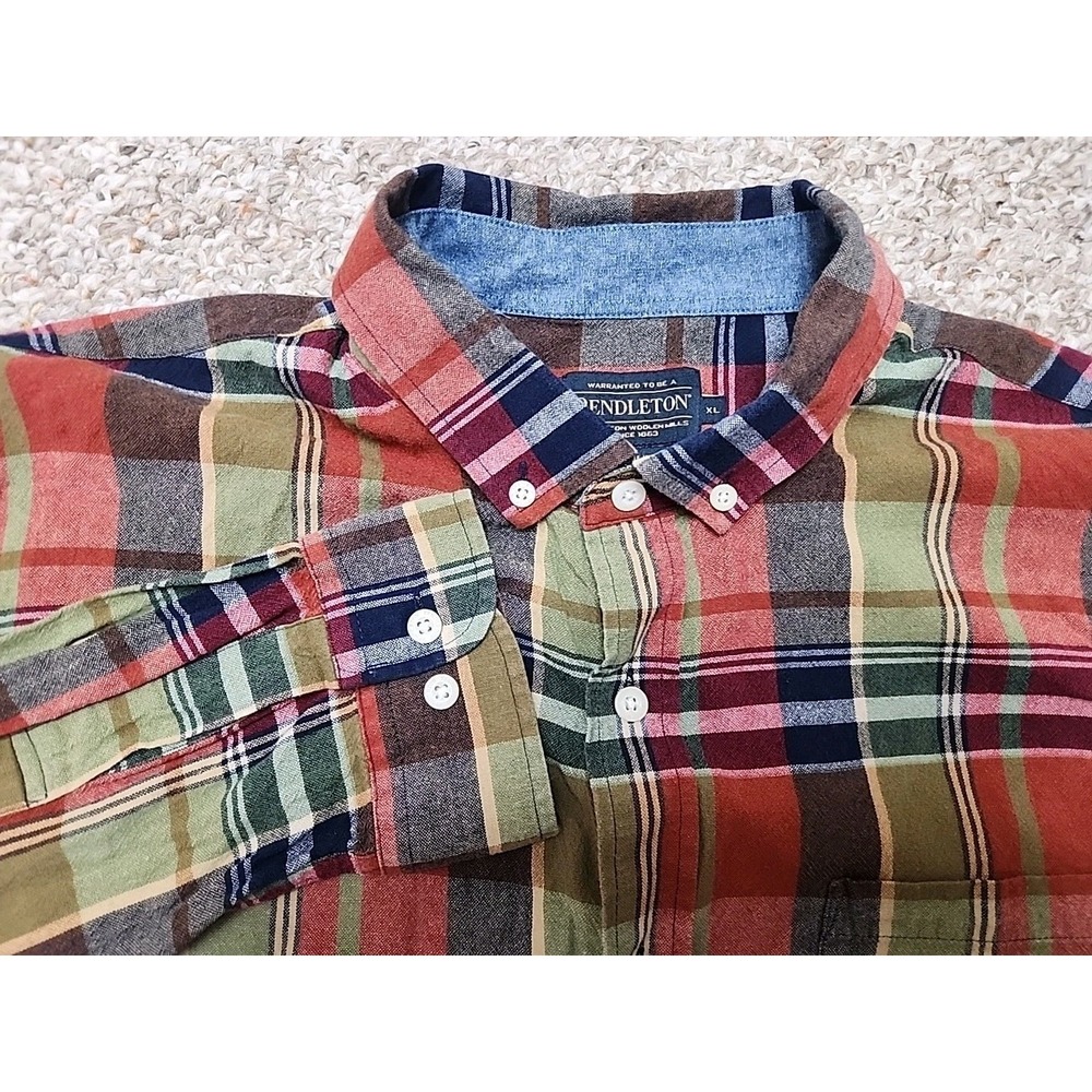 Pendleton Mens XL Plaid Button Down Shirt Red Green Navy Cotton RA399-79060